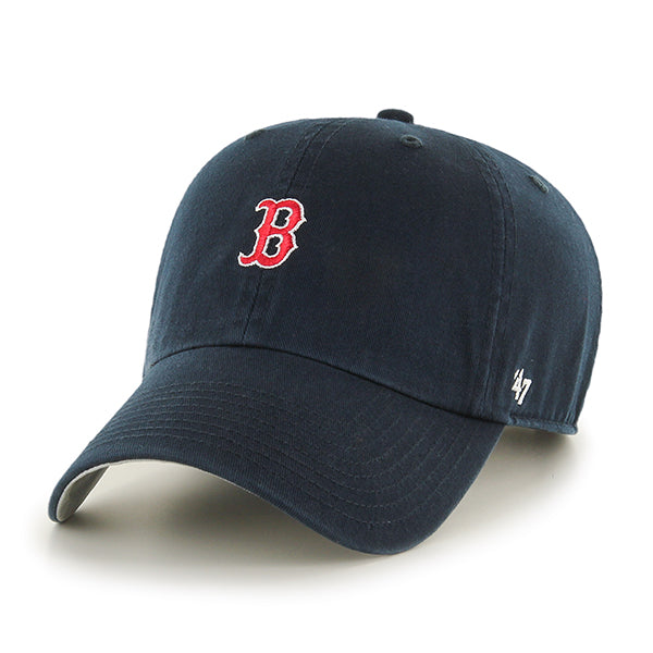 Pictured is this MLB Boston Red Sox Base Runner ’47 CLEAN UP cap in navy. 1