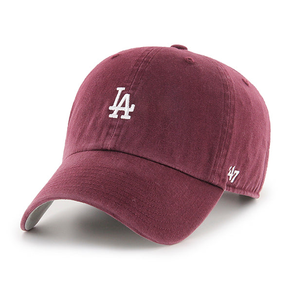 Pictured is this MLB Los Angeles Dodgers Base Runner ’47 CLEAN UP cap in dark red. 1