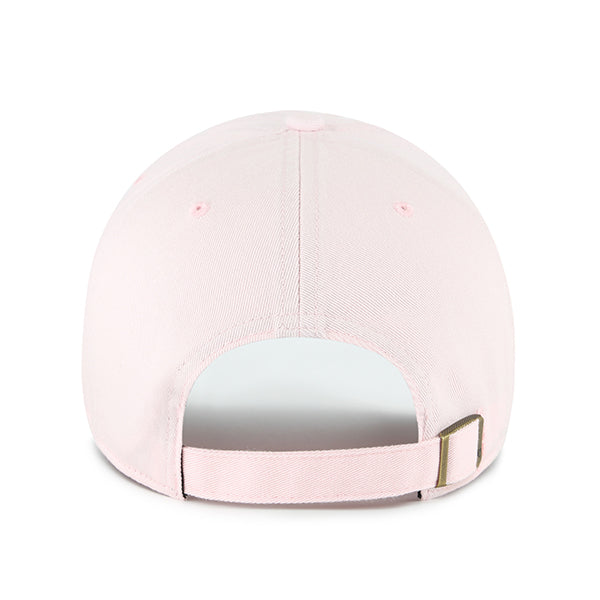 Pictured is this MLB New York Yankees Base Runner ’47 CLEAN UP cap in light pink. 2