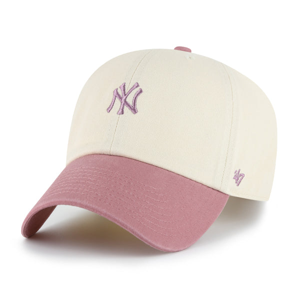 Pictured is this MLB New York Yankees Base Runner ’47 CLEAN UP cap in natural and mauve. 1