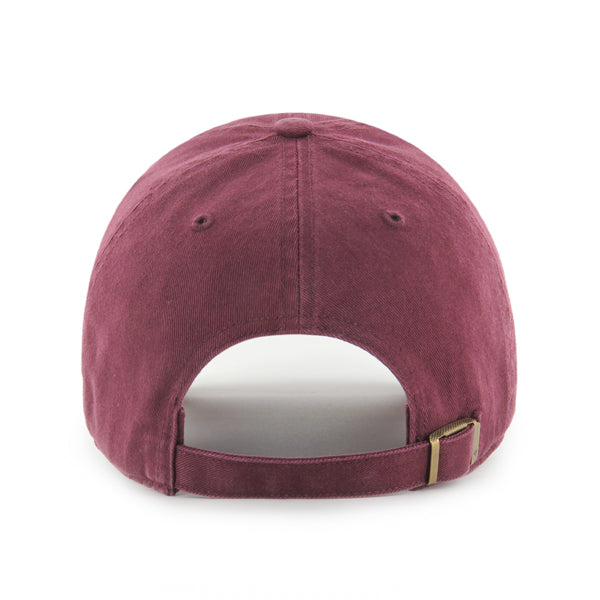 Pictured is this MLB New York Yankees Candy Heart ’47 CLEAN UP cap in dark red. 3