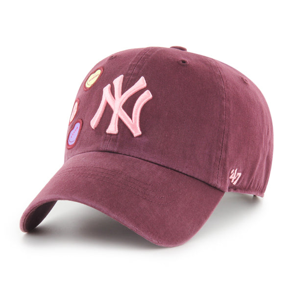 Pictured is this MLB New York Yankees Candy Heart ’47 CLEAN UP cap in dark red. 1