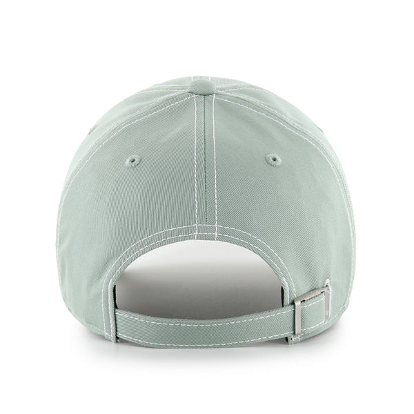 Pictured is this MLB Los Angeles Dodgers Contrast Stitch ’47 CLEAN UP cap in green. 2
