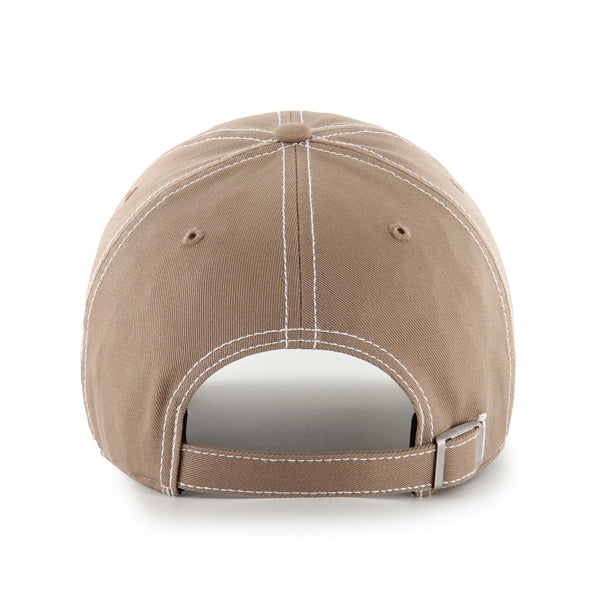 Pictured is this MLB New York Yankees Contrast Stitch ’47 CLEAN UP cap in brown. 2