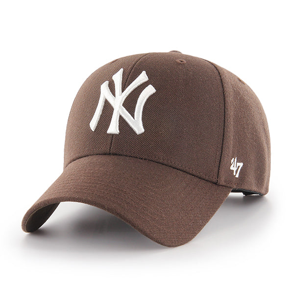 Pictured is this MLB New York Yankees Snapback ’47 MVP cap in brown. 1