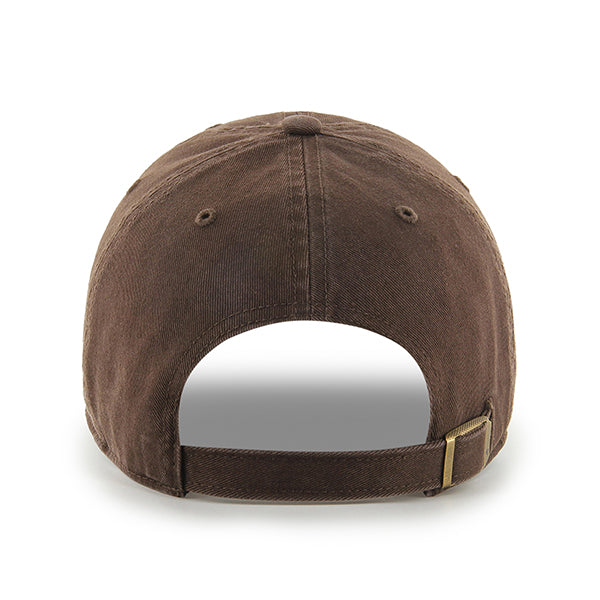Pictured is this MLB New York Yankees ’47 CLEAN UP cap in dark brown. 2
