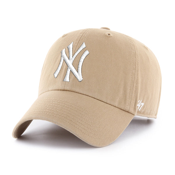 Pictured is this MLB New York Yankees ’47 CLEAN UP cap in Dark grey. 1