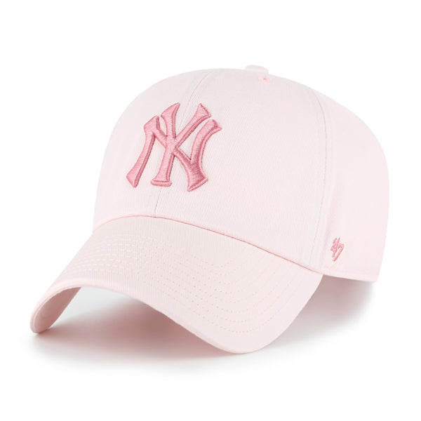 Pictured is this MLB New York Yankees ’47 CLEAN UP cap in pink. 1