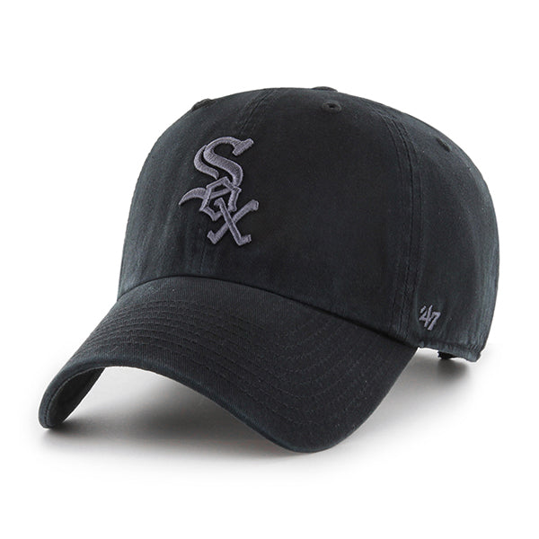 Pictured is this MLB Chicago White Sox ’47 CLEAN UP cap in black. 1