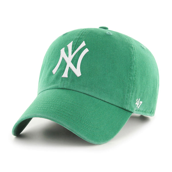 Pictured is this MLB New York Yankees Kids ’47 CLEAN UP cap in green. 1