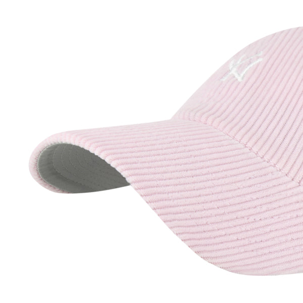 Pictured is this MLB New York Yankees Base Runner Cord ’47 CLEAN UP cap in pink. 3