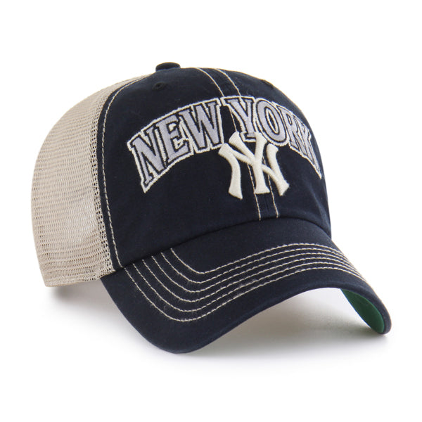 Pictured is this MLB New York Yankees Tuscaloosa ’47 CLEAN UP cap in black. 3
