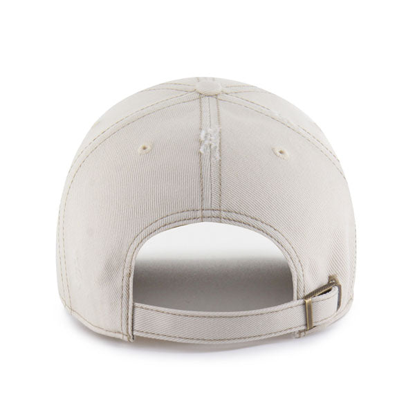 Pictured is this MLB New York Yankees Weathered ’47 CLEAN UP cap in natural. 2