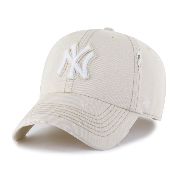 Pictured is this MLB New York Yankees Weathered ’47 CLEAN UP cap in natural. 1