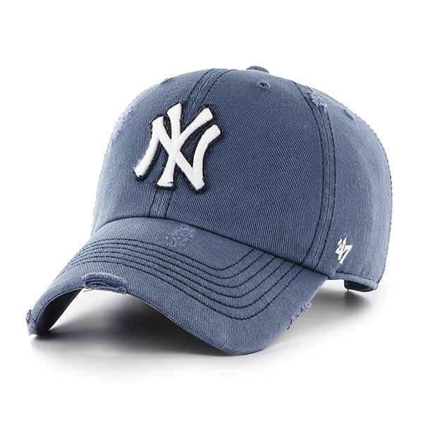 Pictured is this MLB New York Yankees Weathered ’47 CLEAN UP cap in navy. 1