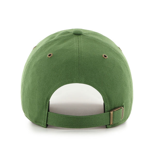 Pictured is this New Balance Script Suede '47 CLEAN UP cap in green. 2