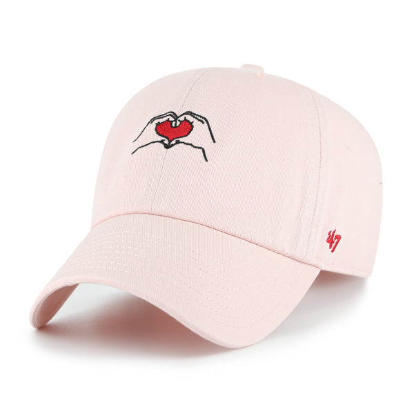 Pictured is this Love Icon Base Runner ’47 CLEAN UP cap in pink. 1