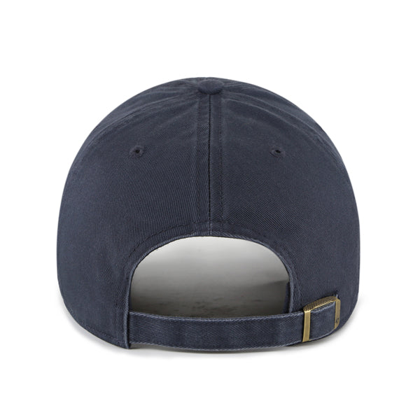 Pictured is this Dog Icon Chocolate Labrador Base Runner '47 CLEAN UP cap in navy. 2