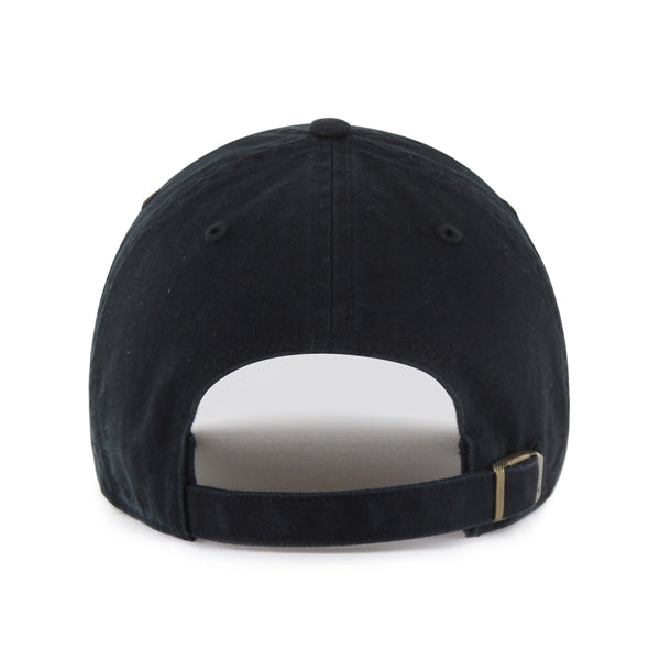 Pictured is this Dog Icon Corgi Butt Base Runner ’47 CLEAN UP cap in black. 2