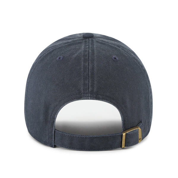 Pictured is this Dog Icon Corgi ’47 CLEAN UP cap in navy. 2