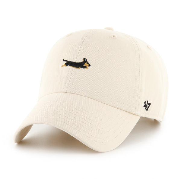 Pictured is this Dog Icon Dachshund Base Runner ’47 CLEAN UP cap in natural. 1