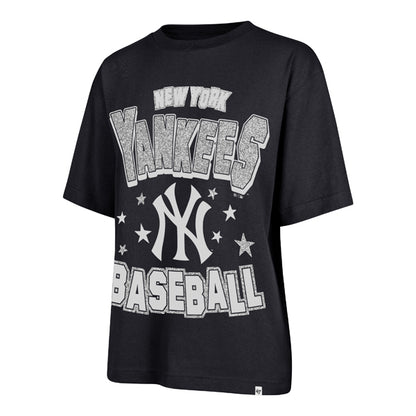 The model is wearing this MLB New York Yankees Womens Scatter Star ’47 Foundation T-Shirt in navy. 1