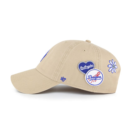Pictured is this MLB Los Angeles Dodgers Badges '47 CLEAN UP cap in beige/khaki. 3
