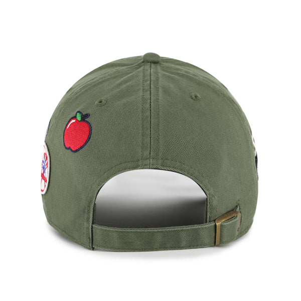 Pictured is this MLB New York Yankees Badges '47 CLEAN UP cap in medium brown. 3