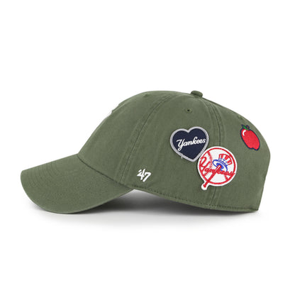 Pictured is this MLB New York Yankees Badges '47 CLEAN UP cap in medium brown. 5