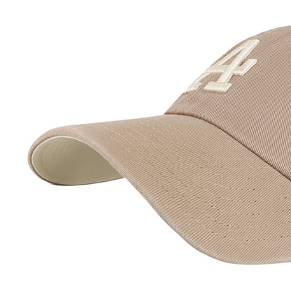 Pictured is this MLB Los Angeles Dodgers Ballpark '47 CLEAN UP cap in brown. 3