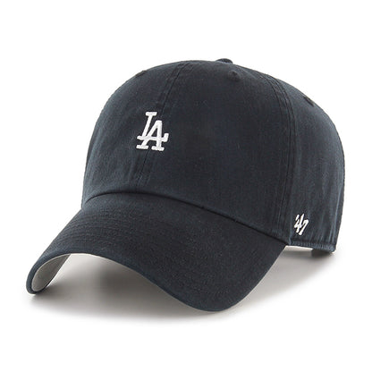 Pictured is this MLB Los Angeles Dodgers Base Runner ’47 CLEAN UP cap in black. 1
