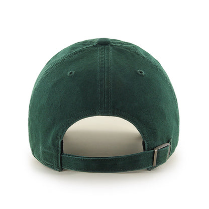 Pictured is this MLB New York Yankees Base Runner ’47 CLEAN UP cap in green. 2