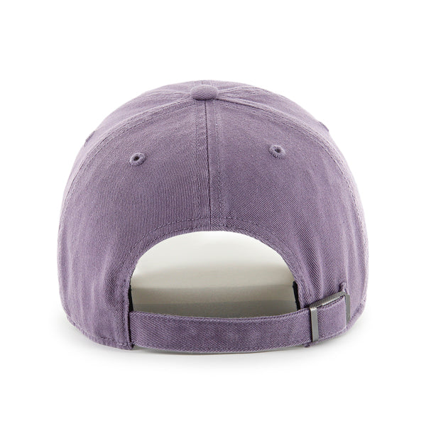 Pictured is this MLB New York Yankees Base Runner ’47 CLEAN UP cap in pastel purple. 2