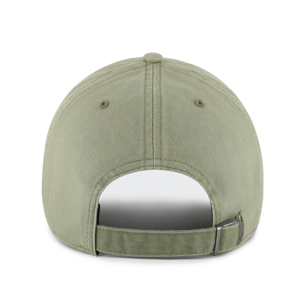 Pictured is this MLB New York Yankees Base Runner ’47 CLEAN UP cap in dark green. 2