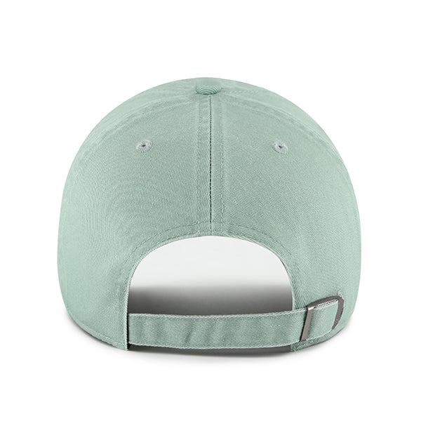 Pictured is this MLB New York Yankees Base Runner '47 CLEAN UP cap in green. 3