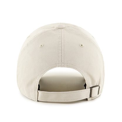 Pictured is this MLB New York Yankees Mini Logo Base Runner '47 CLEAN UP cap in natural. 2
