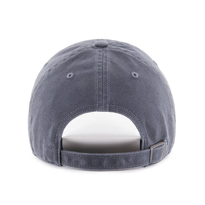 Pictured is this MLB New York Yankees Mini Logo Base Runner '47 CLEAN UP cap in vintage navy. 2