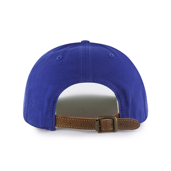 Pictured is this MLB Chain Side Stitch Los Angeles Dodgers ’47 CLEAN UP Flat Brim cap in blue. 4