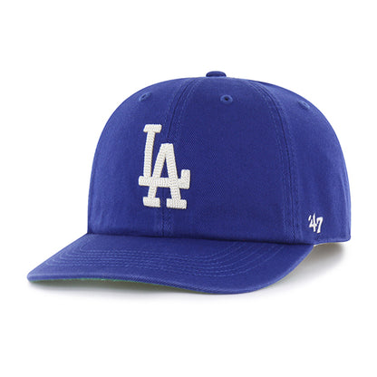 Pictured is this MLB Chain Side Stitch Los Angeles Dodgers ’47 CLEAN UP Flat Brim cap in blue. 2
