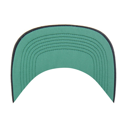 Pictured is this MLB Chain Side Stitch New York Yankees ’47 CLEAN UP Flat Brim cap in navy. 5