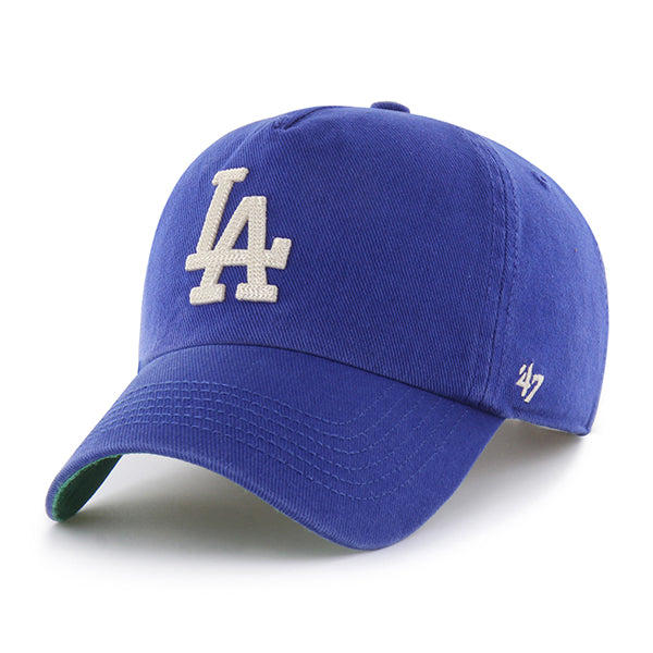 Pictured is this MLB Chain Side Stitch Los Angeles Dodgers ’47 CLEAN UP Pinch Front cap in blue. 2