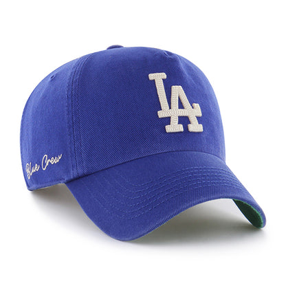 Pictured is this MLB Chain Side Stitch Los Angeles Dodgers ’47 CLEAN UP Pinch Front cap in blue. 1