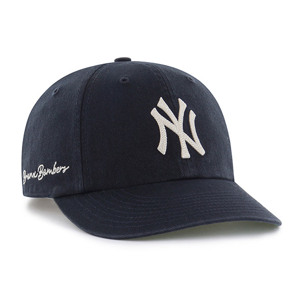 Pictured is this MLB Chain Side Stitch New York Yankees ’47 CLEAN UP Round Visor cap in navy. 1