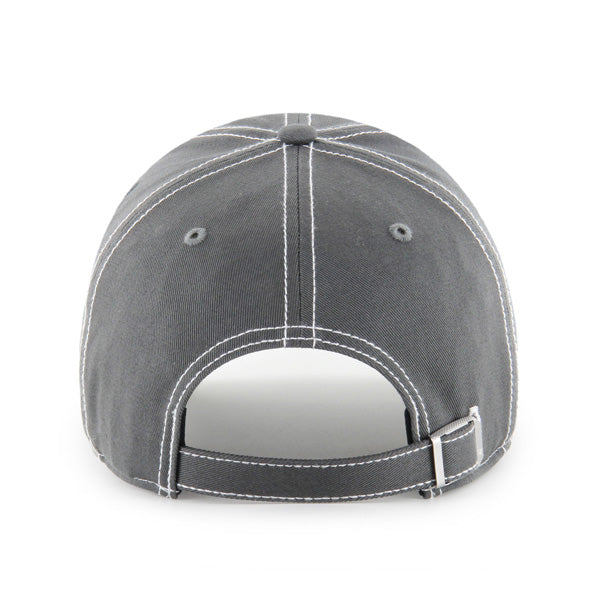Pictured is this MLB New York Yankees Contrast Stitch ’47 CLEAN UP cap in charcoal. 2