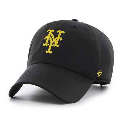 Pictured is this MLB New York Mets Eight Bit Hero '47 CLEAN UP cap in black. 4