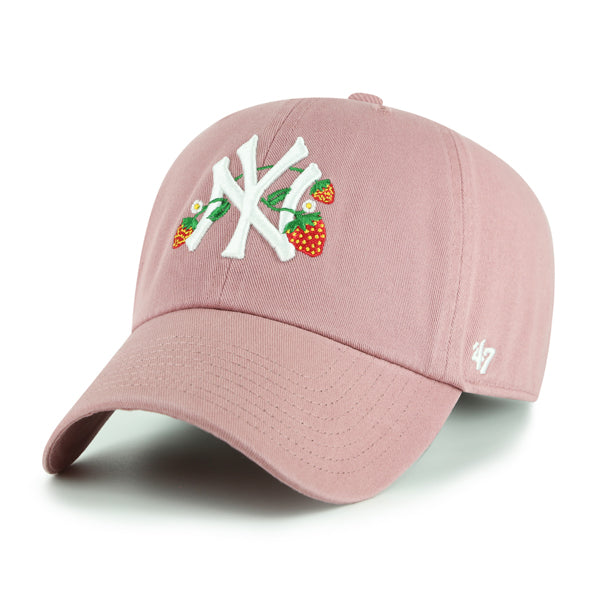 Pictured is this MLB New York Yankees Icon '47 CLEAN UP cap in pink. 1