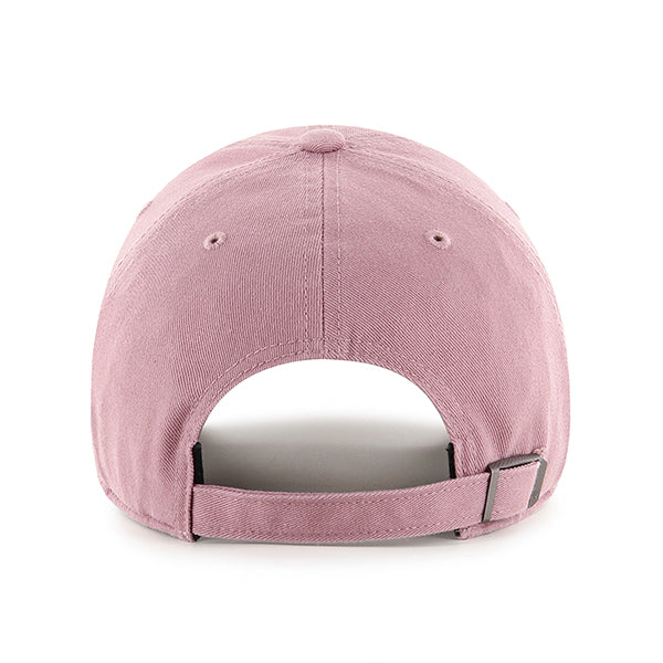 Pictured is this MLB Los Angeles Dodgers ’47 CLEAN UP cap in dark pink. 2