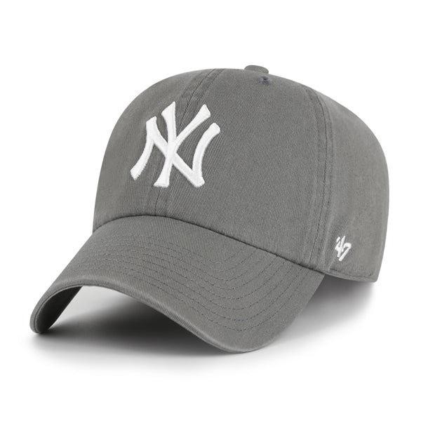 Pictured is this MLB New York Yankees '47 CLEAN UP cap in Dark grey. 1