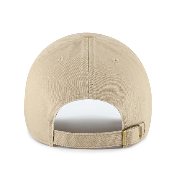 Pictured is this MLB New York Yankees Contrast ’47 CLEAN UP cap in beige. 2