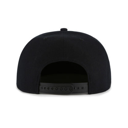 Pictured is this MLB New York Yankees No Shot White Logo ’47 capTAIN cap in black. 2